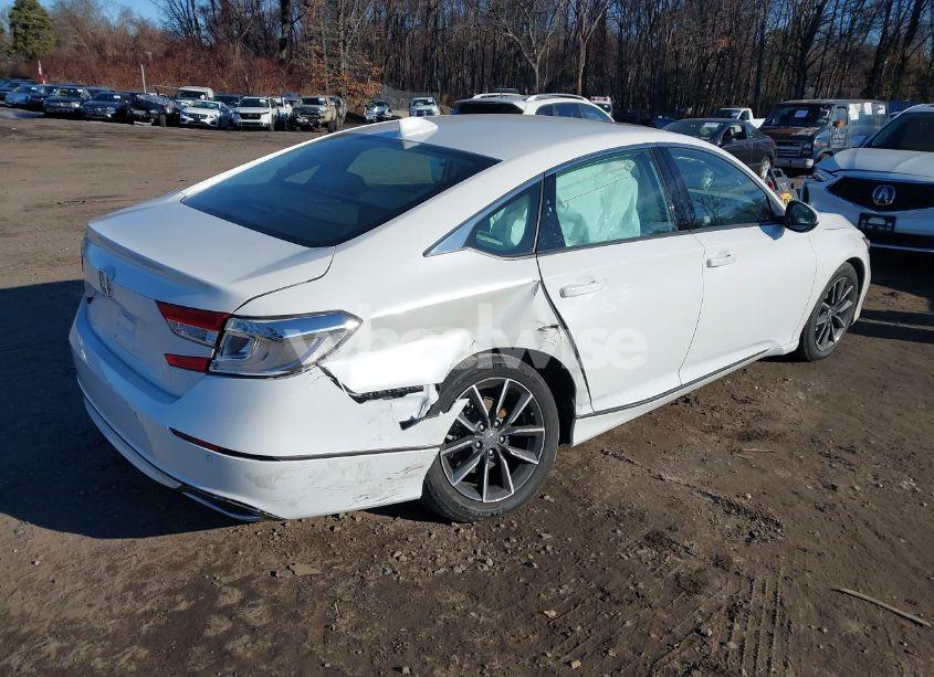 Photo 4 of 2021 Honda Accord EX-L (VIN 1HGCV1F50MA092168)