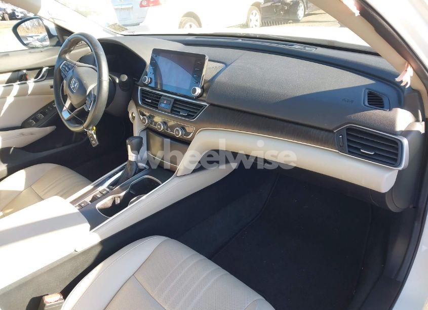 Photo 5 of 2021 Honda Accord EX-L (VIN 1HGCV1F50MA092168)