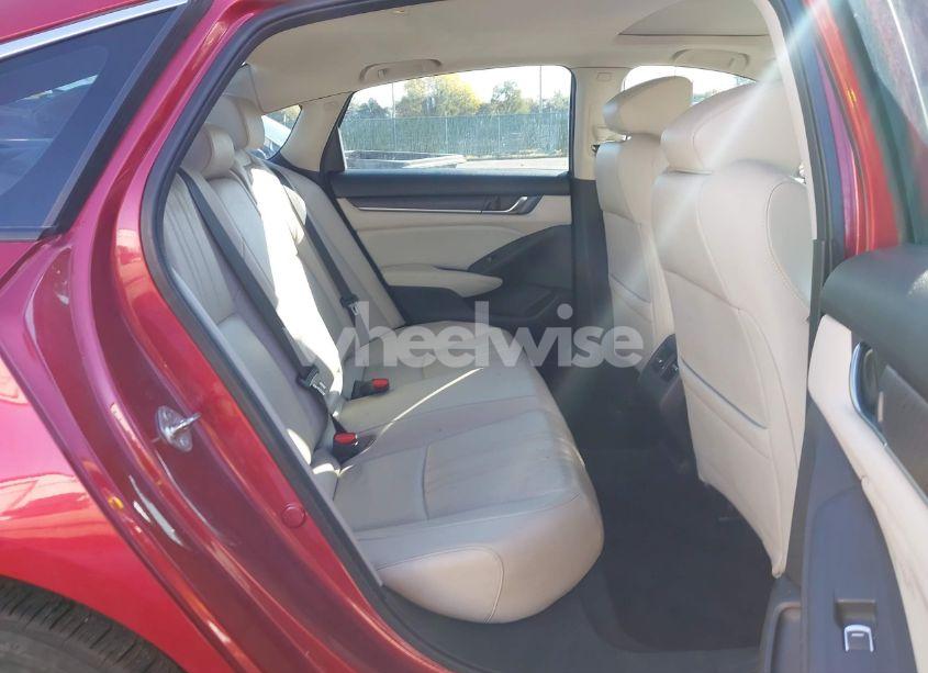 Photo 8 of 2018 Honda Accord EX-L (VIN 1HGCV1F51JA072992)