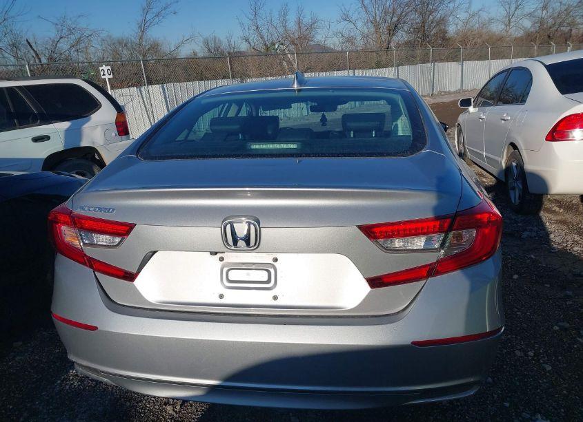 Photo 17 of 2018 Honda Accord EX-L (VIN 1HGCV1F51JA105098)