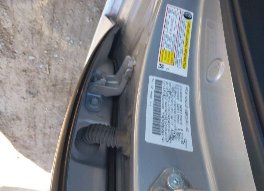 Photo 9 of 2018 Honda Accord EX-L (VIN 1HGCV1F51JA105098)