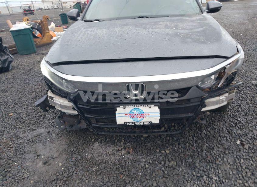 Photo 6 of 2018 Honda Accord EX-L (VIN 1HGCV1F51JA153491)