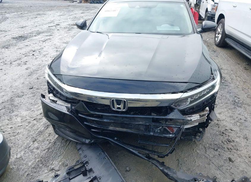 Photo 12 of 2018 Honda Accord EX-L (VIN 1HGCV1F51JA261013)