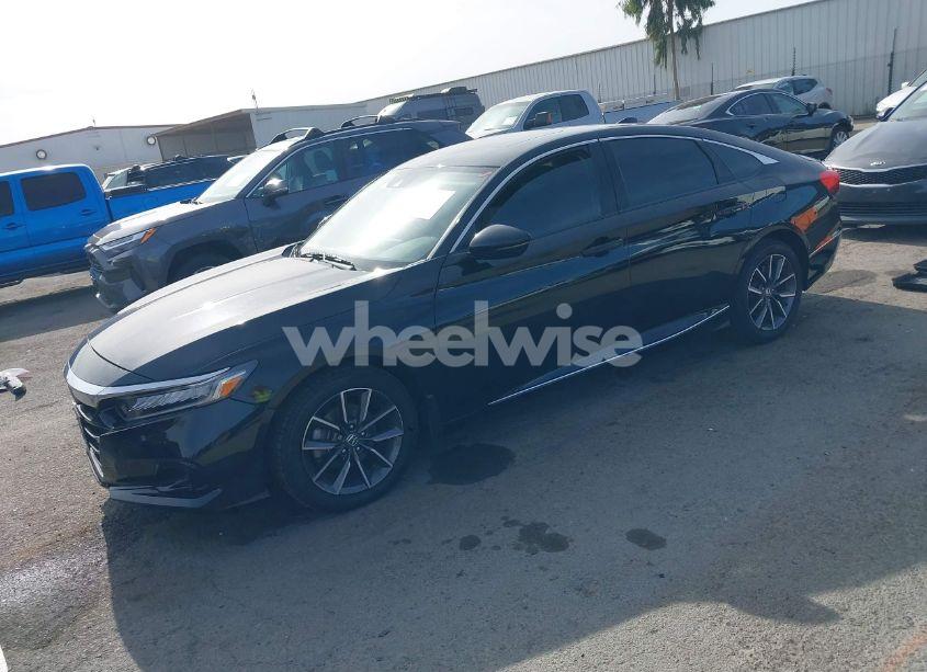 Photo 2 of 2022 Honda Accord EX-L (VIN 1HGCV1F51NA042235)