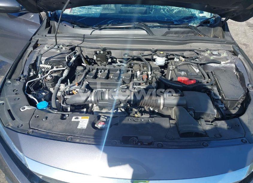 Photo 10 of 2022 Honda Accord EX-L (VIN 1HGCV1F51NA046737)