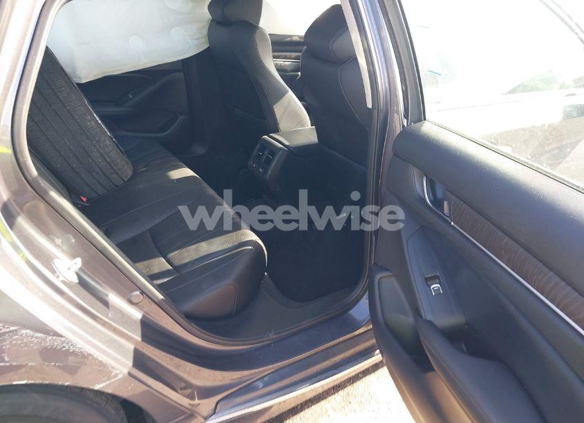 Photo 8 of 2022 Honda Accord EX-L (VIN 1HGCV1F51NA046737)