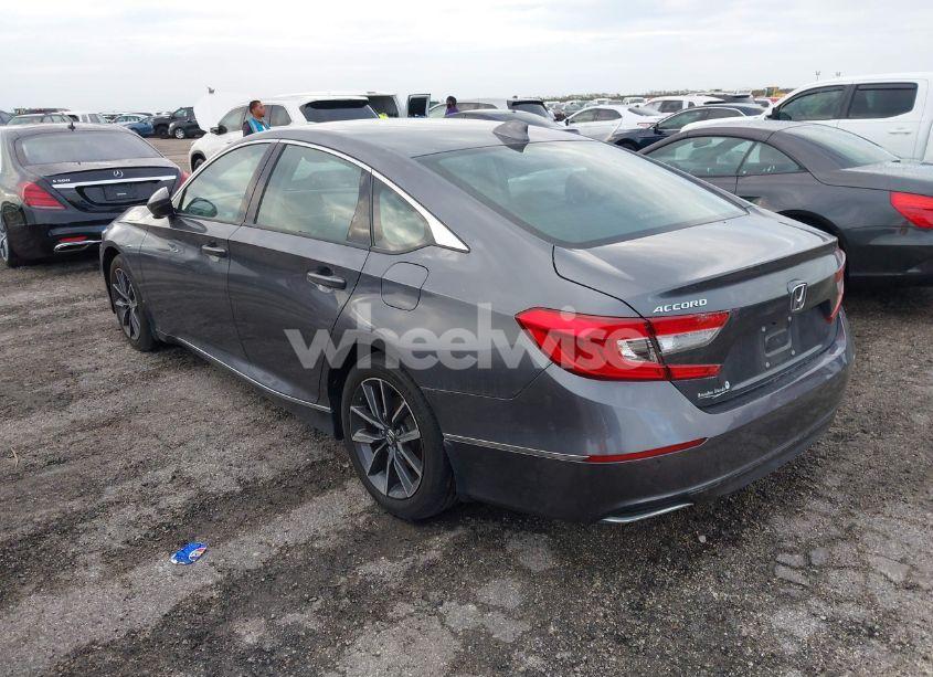 Photo 3 of 2022 Honda Accord EX-L (VIN 1HGCV1F51NA071640)