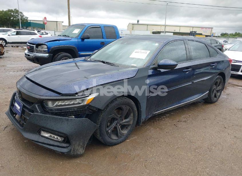 Photo 2 of 2018 Honda Accord EX-L (VIN 1HGCV1F52JA089879)