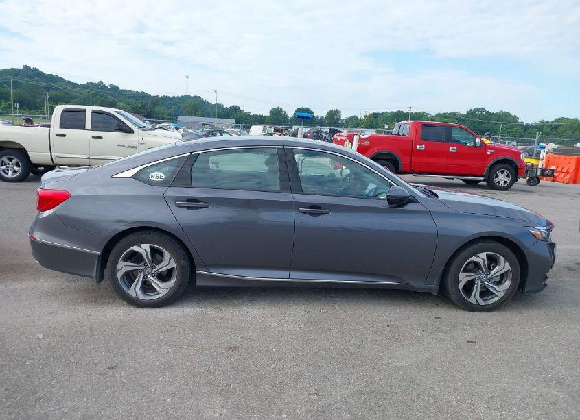 Photo 13 of 2018 Honda Accord EX-L (VIN 1HGCV1F52JA093172)