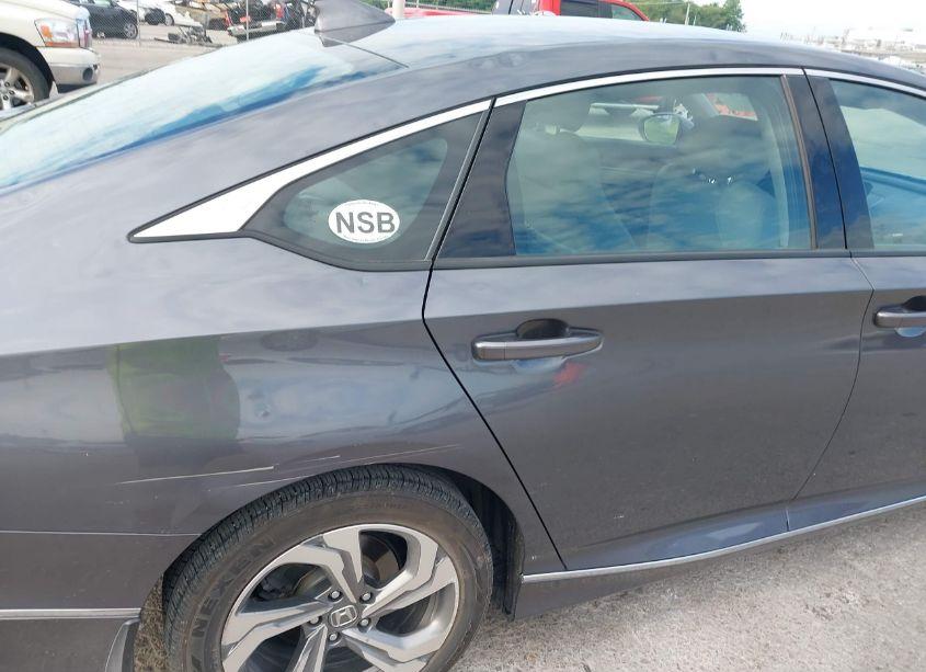 Photo 20 of 2018 Honda Accord EX-L (VIN 1HGCV1F52JA093172)