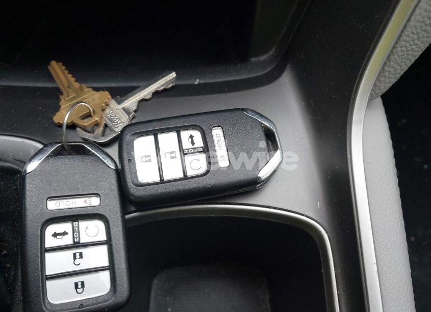 Photo 11 of 2018 Honda Accord EX-L (VIN 1HGCV1F52JA155914)