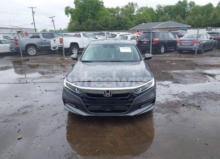 Photo 13 of 2018 Honda Accord EX-L (VIN 1HGCV1F52JA155914)