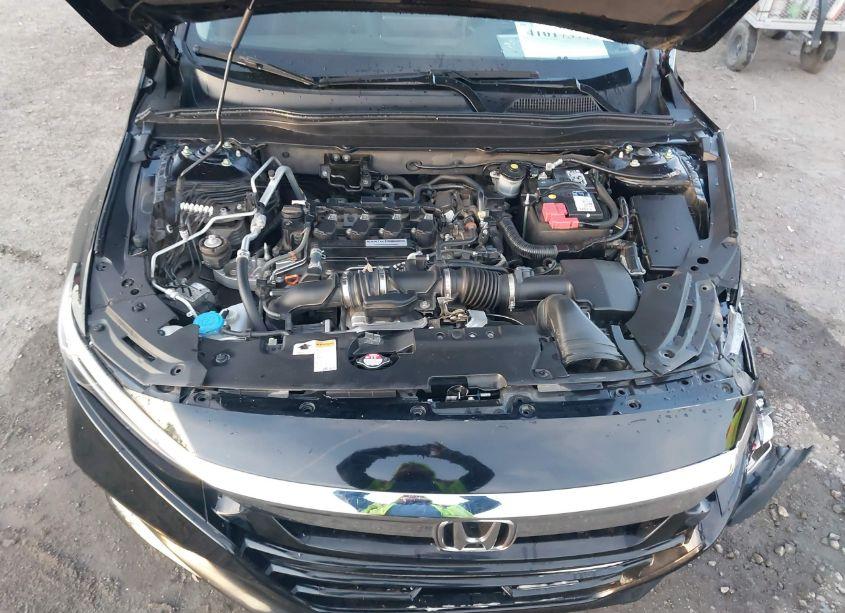 Photo 10 of 2018 Honda Accord EX-L (VIN 1HGCV1F52JA173989)