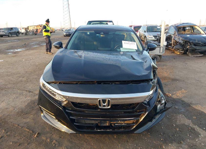 Photo 12 of 2018 Honda Accord EX-L (VIN 1HGCV1F52JA173989)