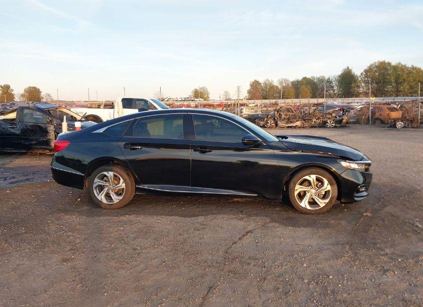 Photo 13 of 2018 Honda Accord EX-L (VIN 1HGCV1F52JA173989)