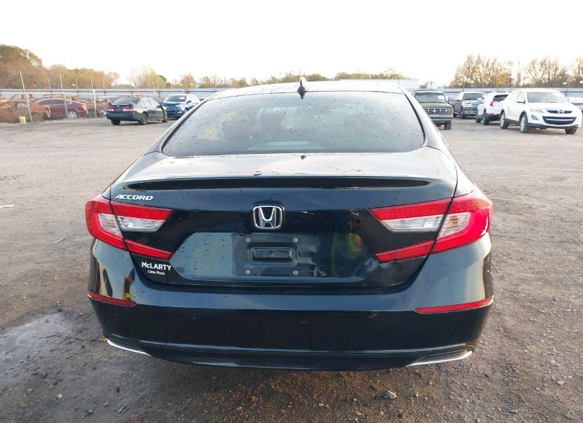 Photo 16 of 2018 Honda Accord EX-L (VIN 1HGCV1F52JA173989)