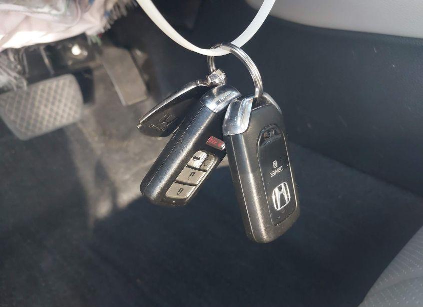 Photo 11 of 2018 Honda Accord EX-L (VIN 1HGCV1F52JA225332)