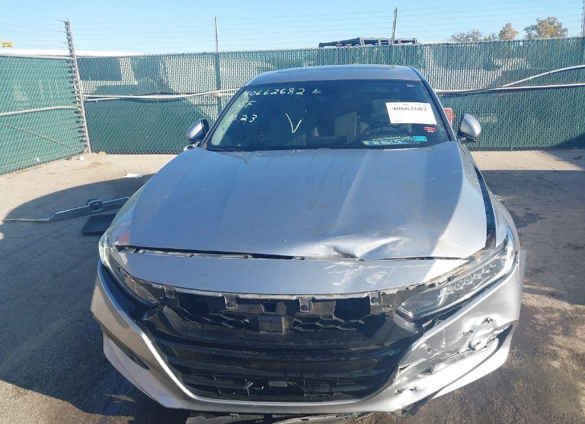 Photo 13 of 2018 Honda Accord EX-L (VIN 1HGCV1F52JA225332)