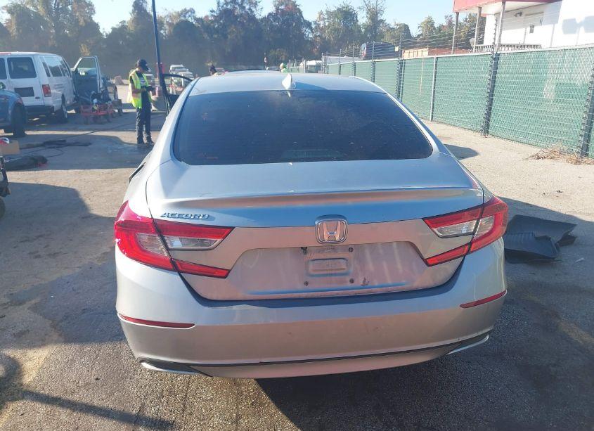 Photo 17 of 2018 Honda Accord EX-L (VIN 1HGCV1F52JA225332)