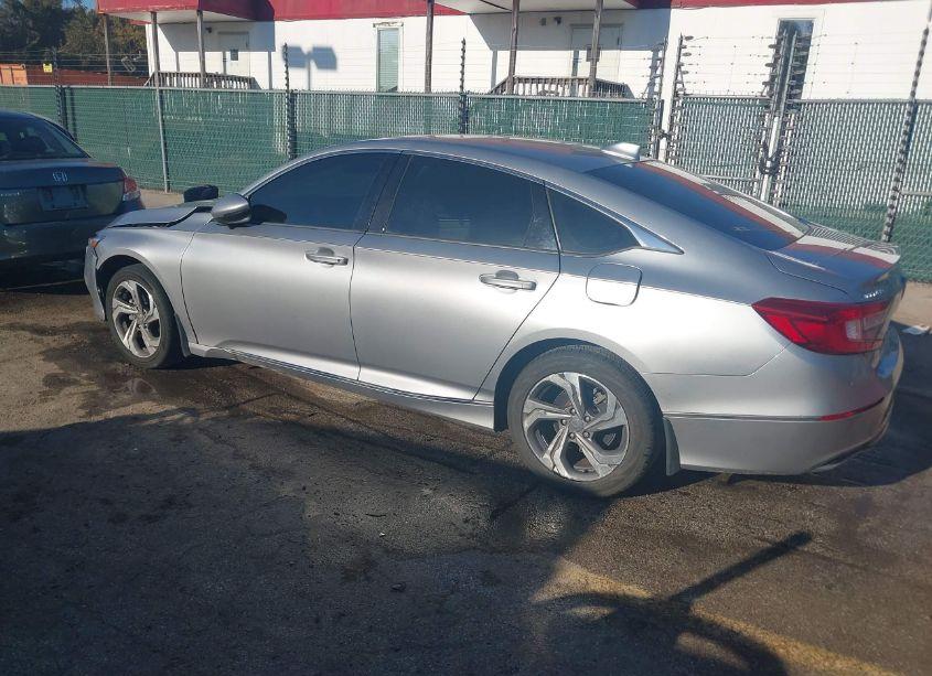 Photo 3 of 2018 Honda Accord EX-L (VIN 1HGCV1F52JA225332)