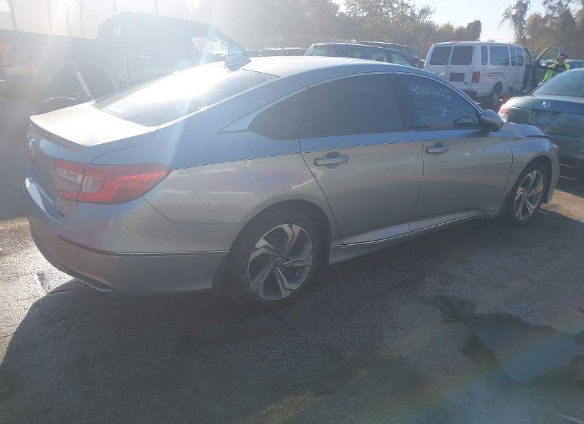 Photo 4 of 2018 Honda Accord EX-L (VIN 1HGCV1F52JA225332)