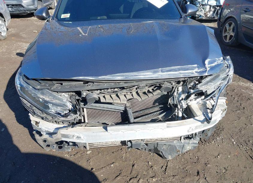 Photo 12 of 2019 Honda Accord EX-L (VIN 1HGCV1F52KA041428)