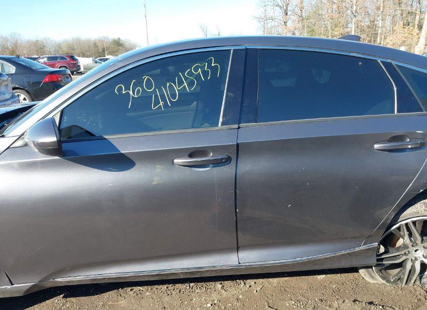 Photo 14 of 2019 Honda Accord EX-L (VIN 1HGCV1F52KA041428)