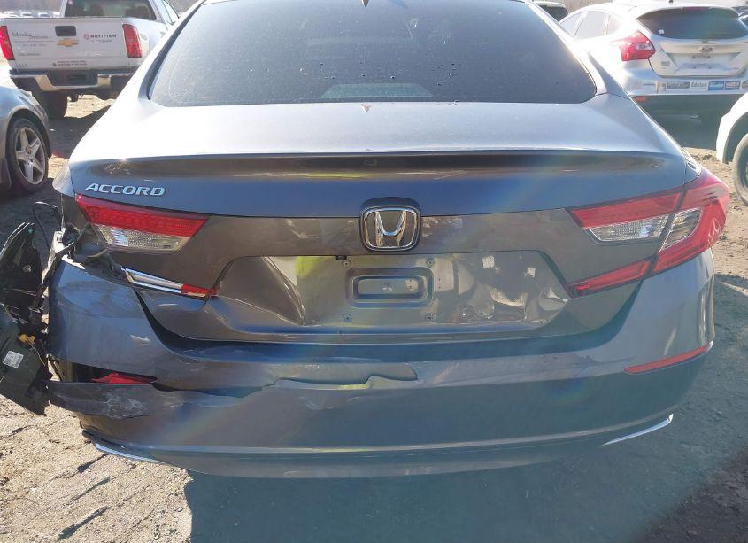 Photo 16 of 2019 Honda Accord EX-L (VIN 1HGCV1F52KA041428)