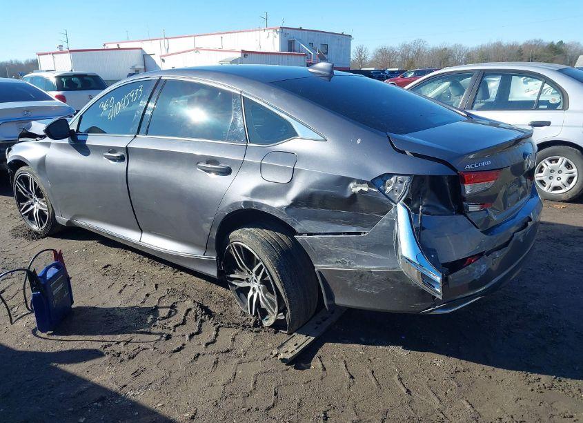 Photo 3 of 2019 Honda Accord EX-L (VIN 1HGCV1F52KA041428)