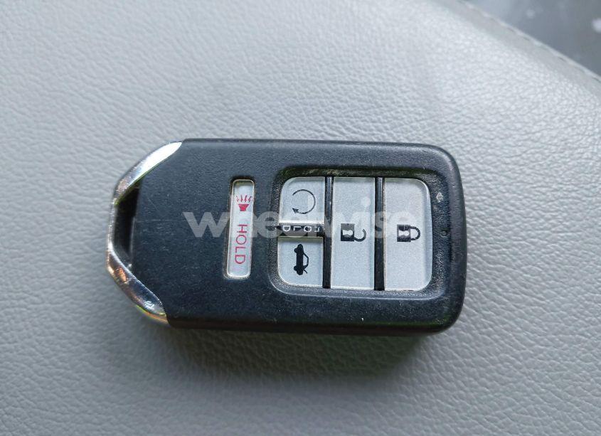 Photo 11 of 2019 Honda Accord EX-L (VIN 1HGCV1F52KA064773)