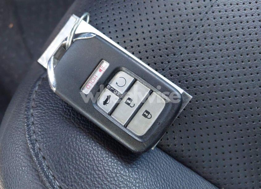 Photo 11 of 2019 Honda Accord EX-L (VIN 1HGCV1F52KA075031)