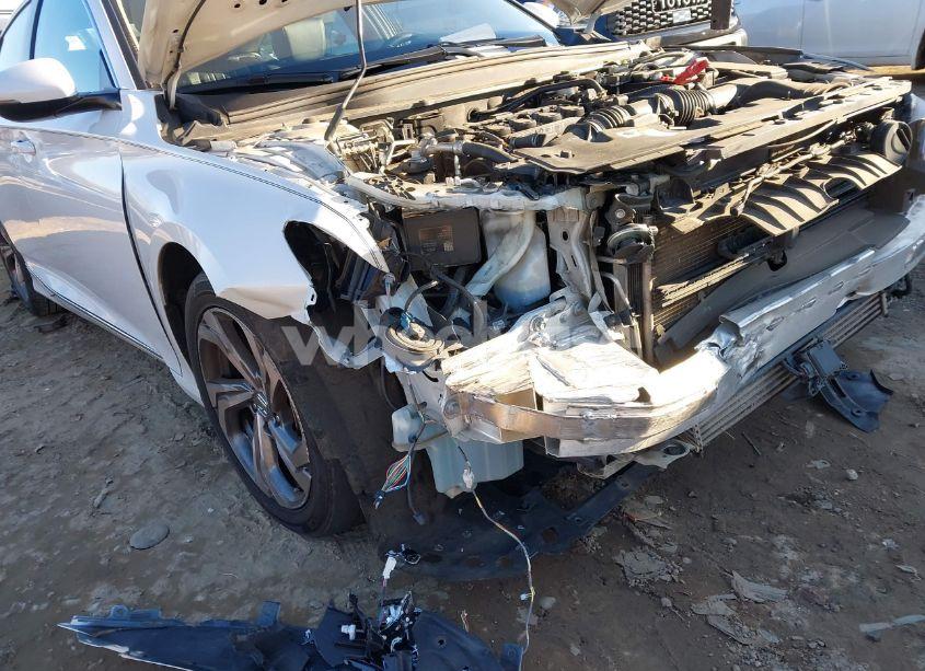 Photo 6 of 2019 Honda Accord EX-L (VIN 1HGCV1F52KA075031)