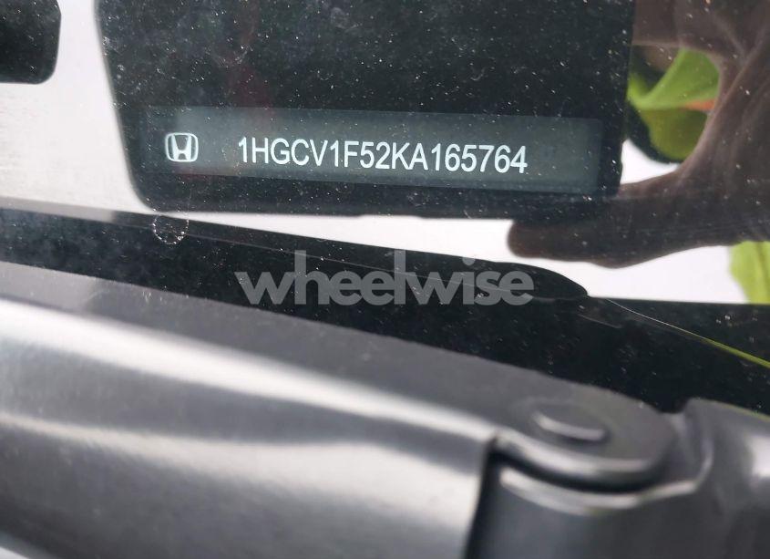 Photo 9 of 2019 Honda Accord EX-L (VIN 1HGCV1F52KA165764)