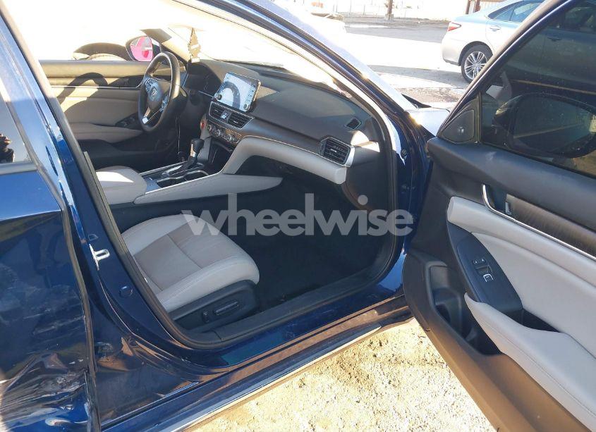 Photo 5 of 2020 Honda Accord EX-L (VIN 1HGCV1F52LA108949)