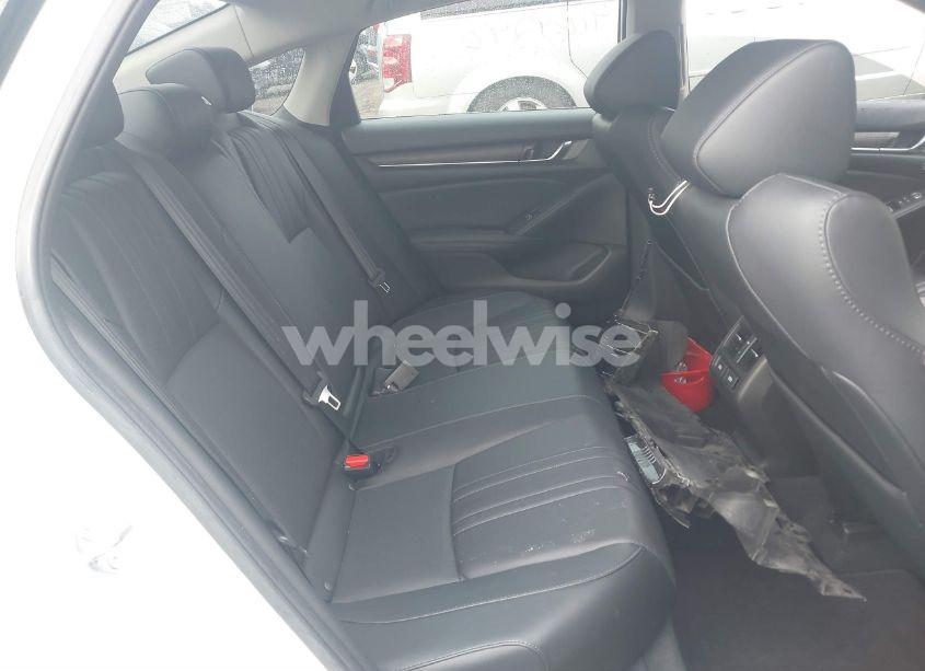 Photo 8 of 2021 Honda Accord EX-L (VIN 1HGCV1F52MA045868)