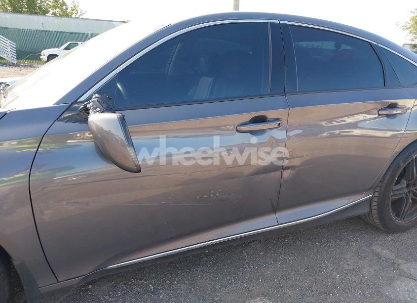 Photo 6 of 2021 Honda Accord EX-L (VIN 1HGCV1F52MA052755)