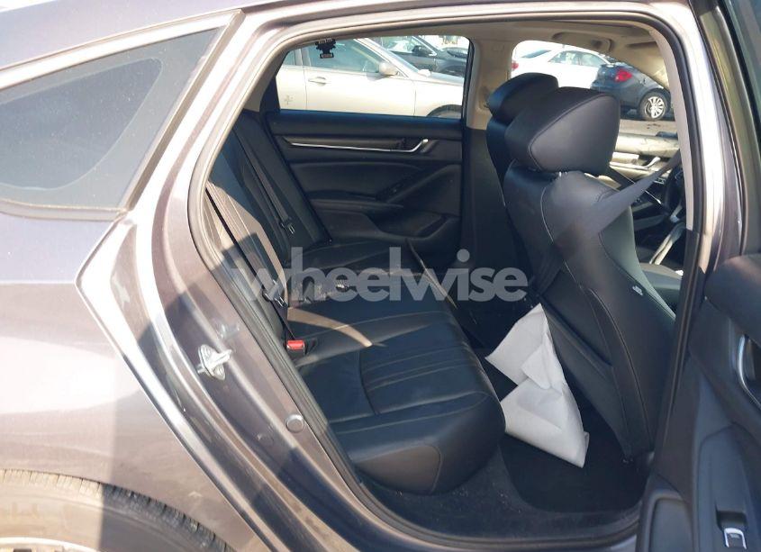 Photo 8 of 2021 Honda Accord EX-L (VIN 1HGCV1F52MA052755)