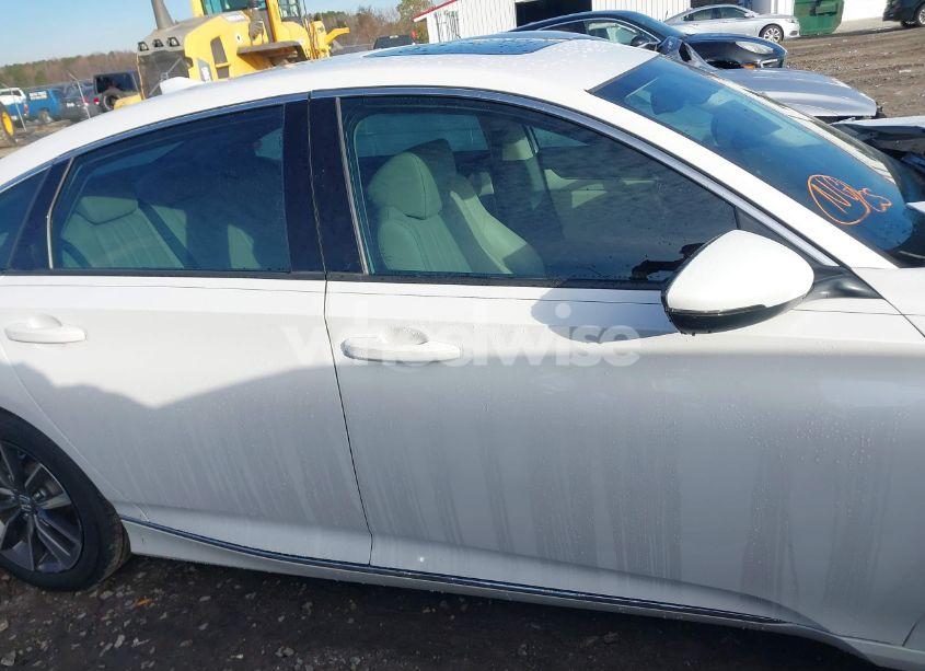 Photo 14 of 2021 Honda Accord EX-L (VIN 1HGCV1F52MA056918)