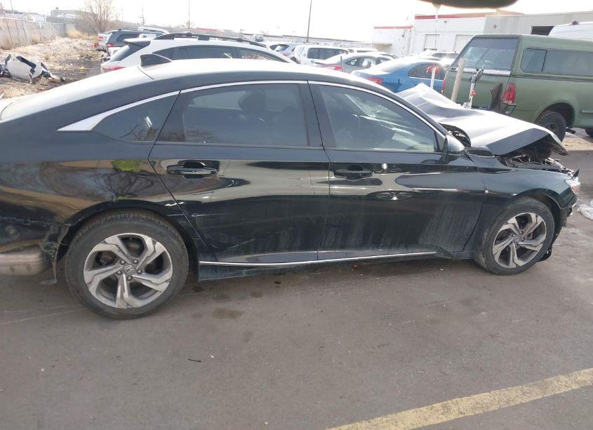 Photo 10 of 2018 Honda Accord EX-L (VIN 1HGCV1F53JA027942)