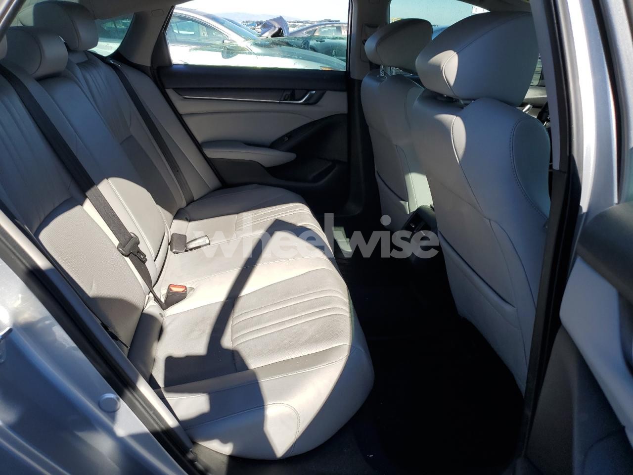 Photo 10 of 2018 HONDA ACCORD EXL (VIN 1HGCV1F53JA090359)
