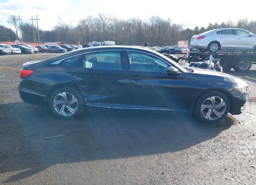 Photo 13 of 2018 Honda Accord EX-L (VIN 1HGCV1F53JA108259)