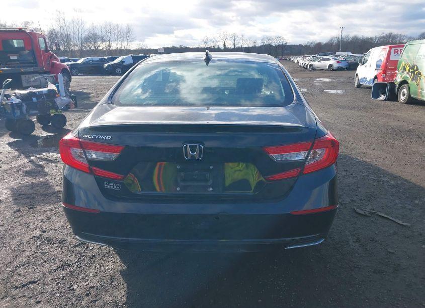 Photo 16 of 2018 Honda Accord EX-L (VIN 1HGCV1F53JA108259)