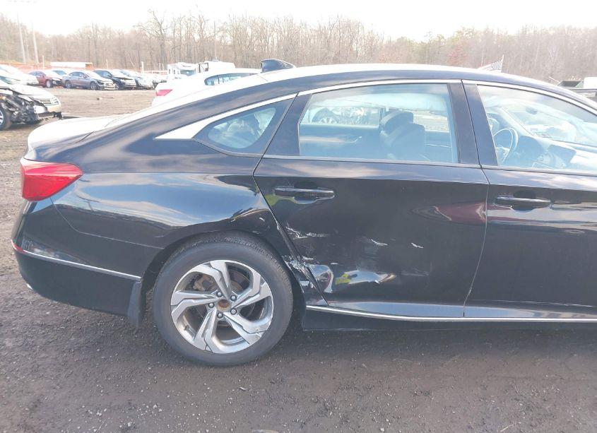 Photo 17 of 2018 Honda Accord EX-L (VIN 1HGCV1F53JA108259)