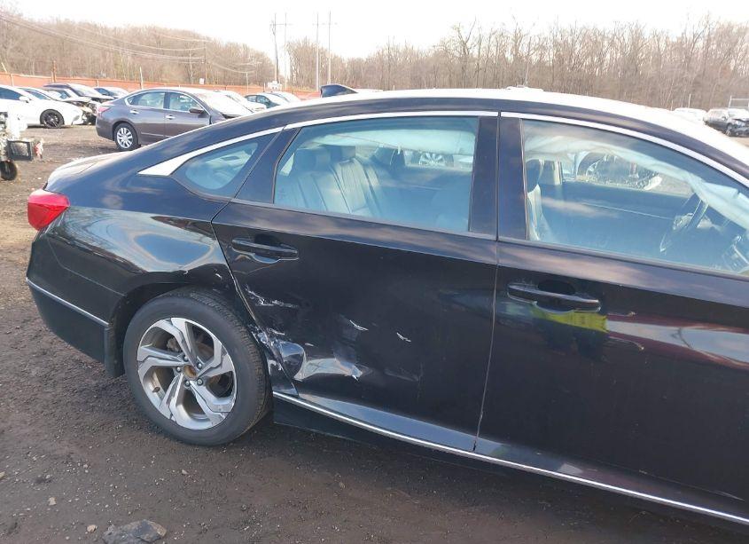 Photo 18 of 2018 Honda Accord EX-L (VIN 1HGCV1F53JA108259)