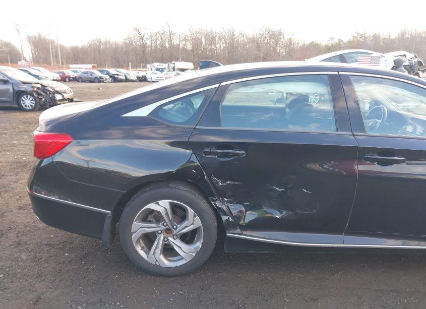 Photo 6 of 2018 Honda Accord EX-L (VIN 1HGCV1F53JA108259)