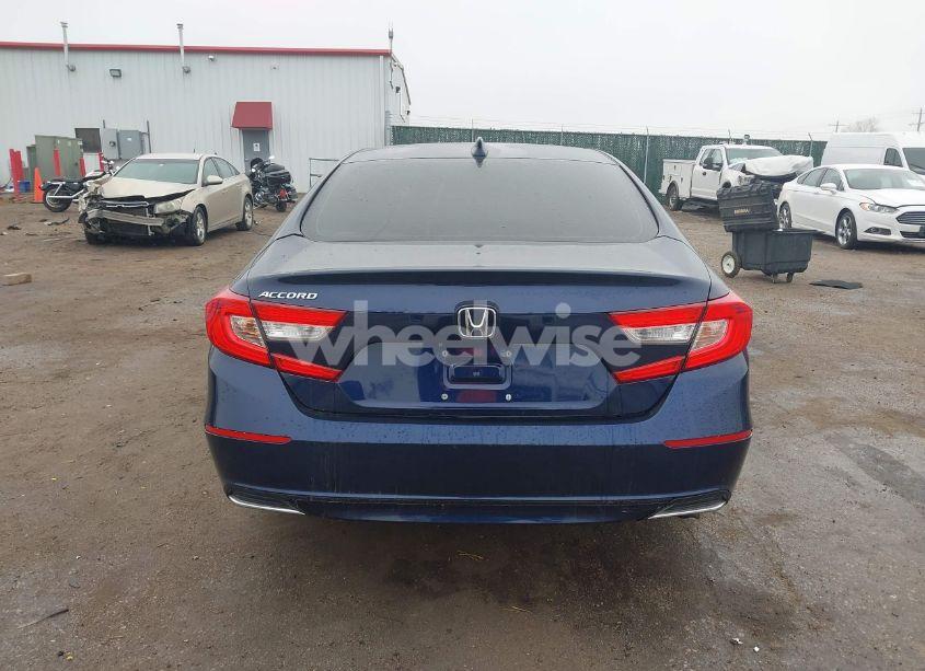 Photo 16 of 2018 Honda Accord EX-L (VIN 1HGCV1F53JA129080)