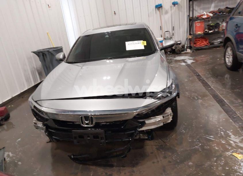 Photo 13 of 2018 Honda Accord EX-L (VIN 1HGCV1F53JA216395)