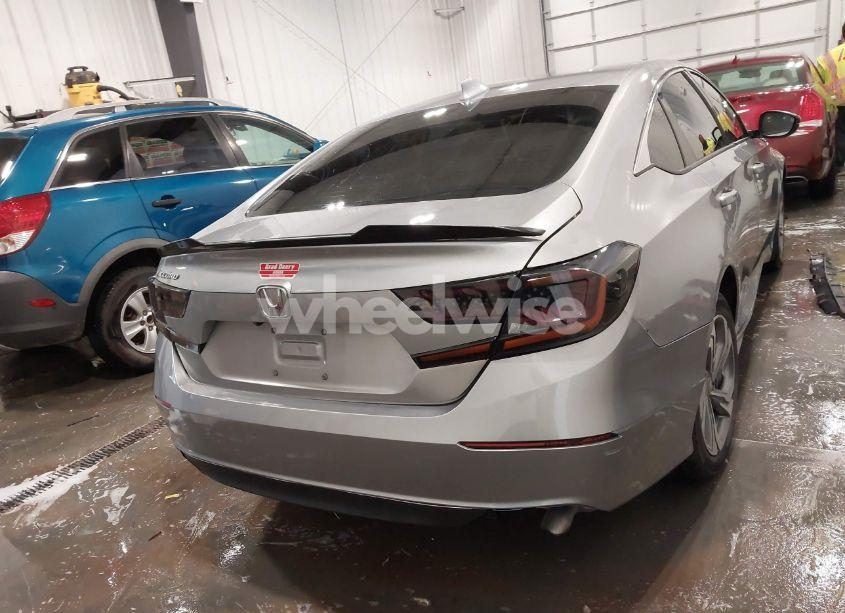 Photo 17 of 2018 Honda Accord EX-L (VIN 1HGCV1F53JA216395)