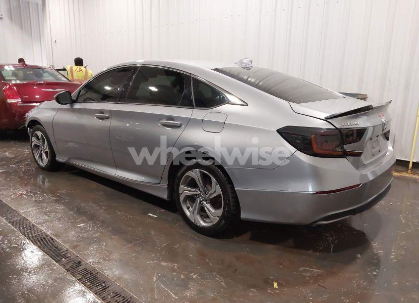 Photo 3 of 2018 Honda Accord EX-L (VIN 1HGCV1F53JA216395)