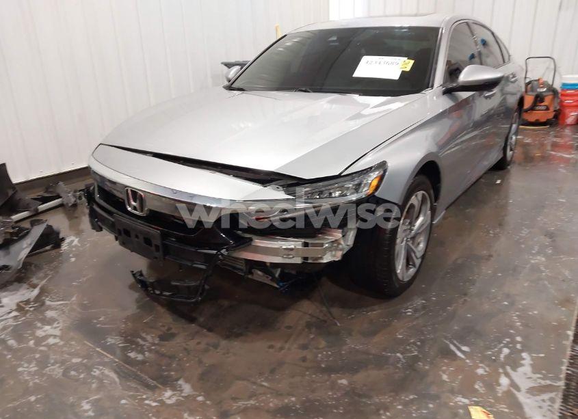 Photo 6 of 2018 Honda Accord EX-L (VIN 1HGCV1F53JA216395)